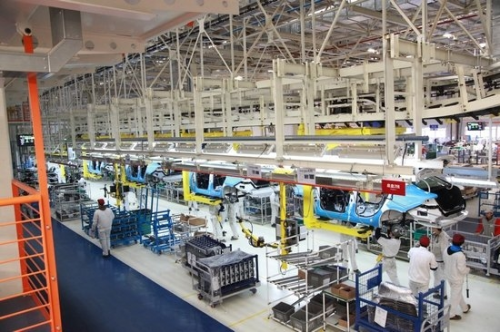 速動數(shù)字?jǐn)Q緊電動螺絲刀，助力汽車行業(yè)邁向智能制造